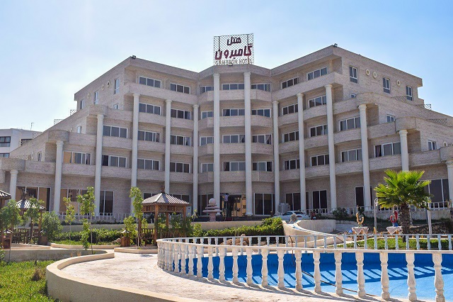 نمای ظاهری هتل گامبرون 