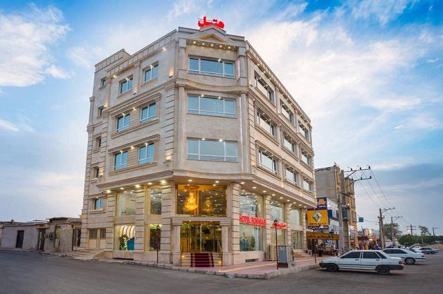 نمای ظاهری هتل رخسار 